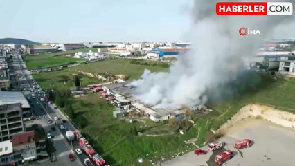 Tuzla'da yanan fabrika böyle görüntülendi