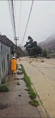 Otras cinco horas de lluvia arrasan con un parque peatonal en La Paz e incomunica a una decena de poblaciones de Río Abajo