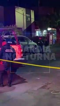 #Preliminar Un hombre murió tras ser agredido a tiros en calles de la colonia Jardines de la Cruz de Guadalajara, presentaba impactos en el rostro y el pecho #GuardiaNocturna