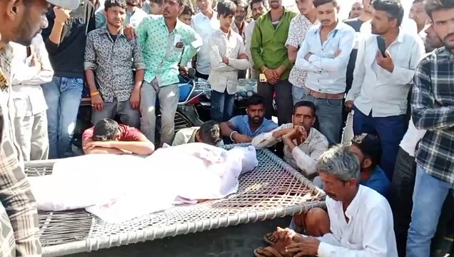 One person died in firing after an altercation, a jam was created after keeping the dead body