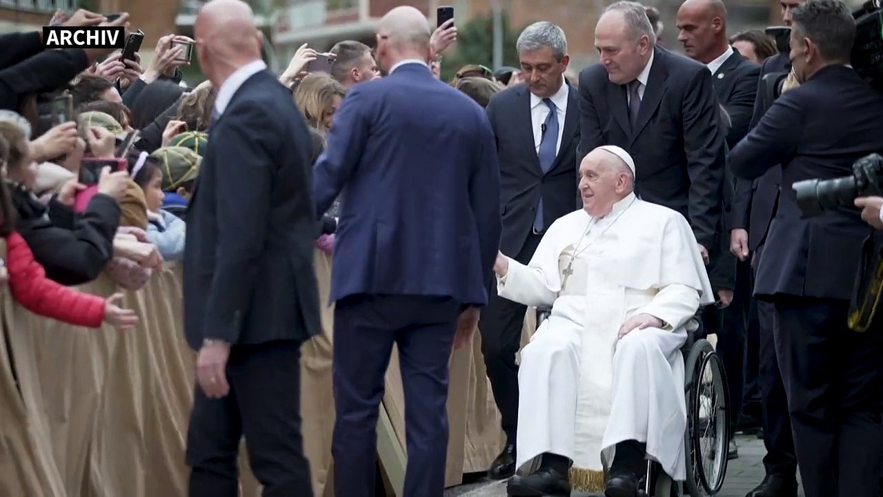 Papst ruft Kiew zum 'Hissen der weißen Fahne auf'
