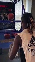 Camavinga vs. LeBron James: Hilarious Showdown 😂