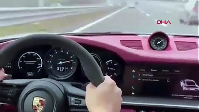Bırakın kendi canını düşünmeyi… 317 kilometre hızla ilerledi! Bakın sonrasında başına neler geldi! Sen misin hız yapan?