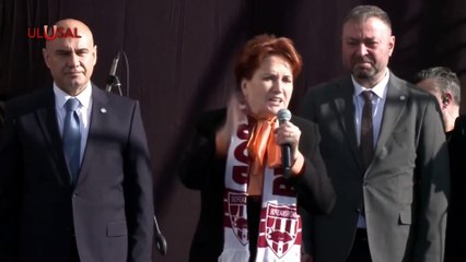 Akşener Özel'in yanlış kişiyi tanıtmasına atıf yaptı