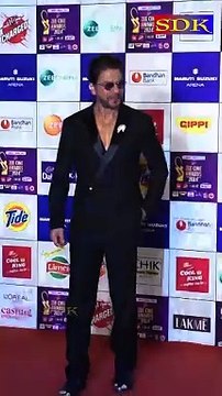SHAH RUKH KHAN AT RED CARPET OF ZEE CINE AWARDS 2024