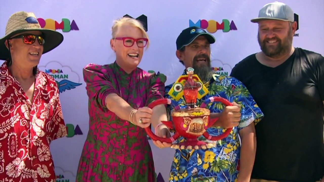 Long weekend heatwave causes Moomba Parade cancellation and festival disruptions