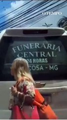 Mal-entendido ou assombração? Pé balança em carro de funerária e intriga motorista