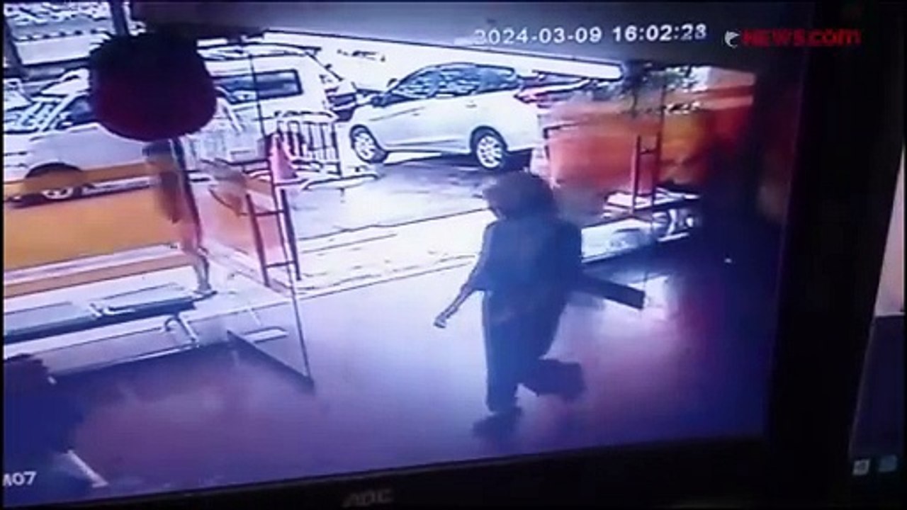 Detik-Detik Ayah Cium Anak dan Istrinya sebelum Lompat dari Apartemen Penjaringan