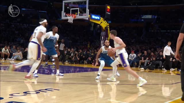 Reaves with the nasty behind-the-back move