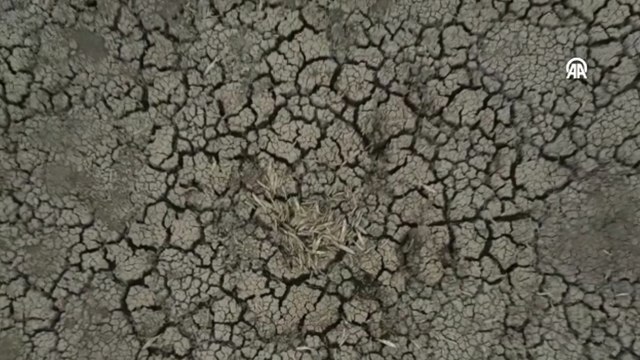 May Barajı tamamen kurudu