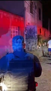 #Preliminar Bomberos de Zapopan lograron sofocar las llamas que consumían un domicilio ubicado en la colonia el Briseño de Zapopan, el morador logró ser rescatado #GuardiaNocturna