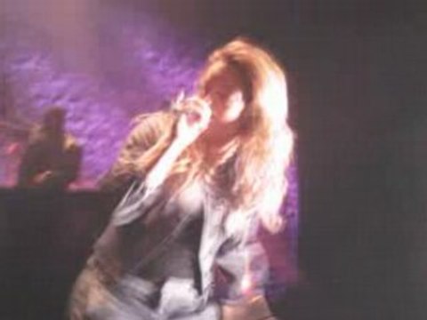 LEA CASTEL PRESSEE DE VIVRE 2