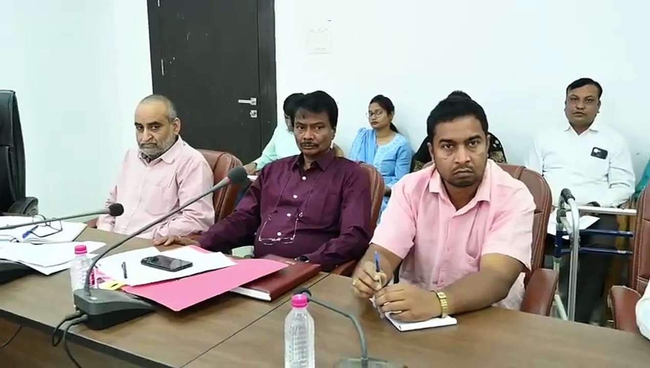 लंबित प्रकरणों का निराकरण 15 दिन के भीतर अनिवार्य रूप से करने के निर्देश