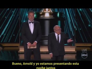 Arnold Schwarzenegger, Danny DeVito y el cruce con Batman en la entrega de los Oscar