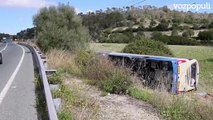 24 heridos al volcar un autobús del Imserso en Mallorca