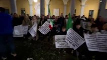 Como: doppia protesta a Palazzo Cernezzi, duecento persone in cortile