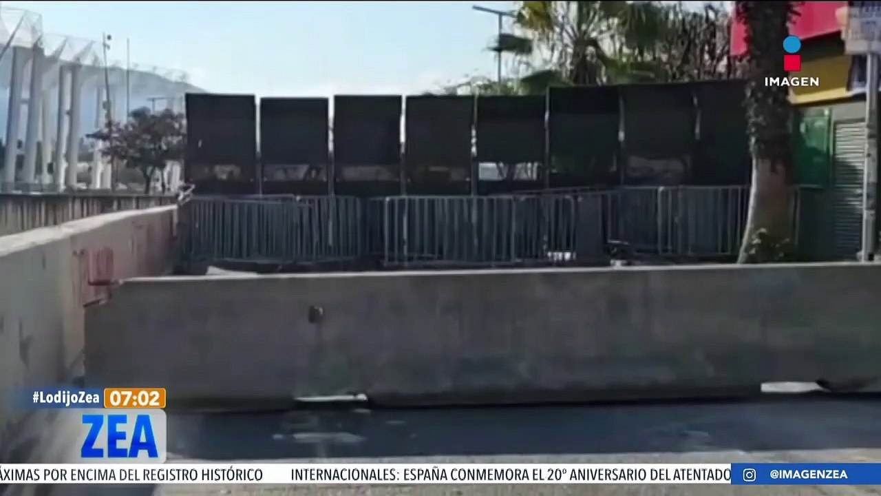 Blindan Palacio de Gobierno de Guerrero por protestas de estudiantes