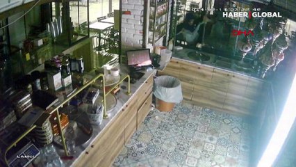 İzmit'te iş yerine giren hırsızlar SMA'lı bebekler için konulan yardım kutusunu çaldı