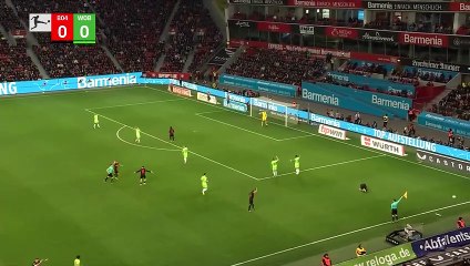 Leverkusen continue winning ways with victory over 10-man Wolfsburg