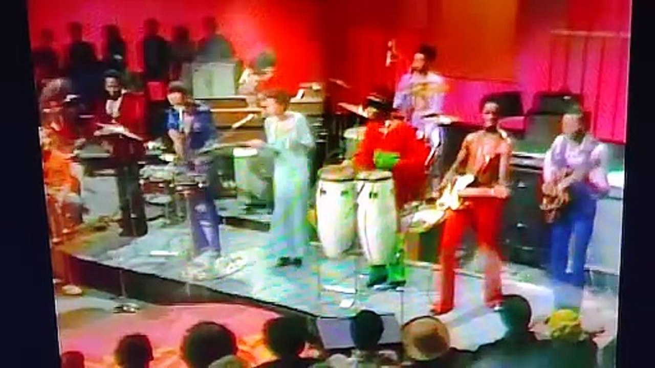 Earth Wind & Fire 1973 Mom Live