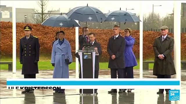 La bandera de Suecia ya ondea en la OTAN tras la ceremonia en la sede de la Alianza