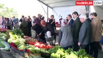 Mersin Büyükşehir Belediye Başkanı Vahap Seçer, Toroslar ve Akdeniz ilçelerinde pazar ve esnaf ziyaretleri gerçekleştirdi