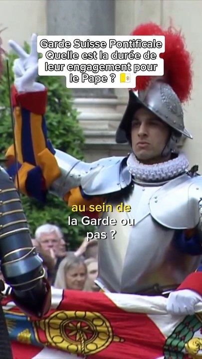 Pour combien de temps s'engage un Suisse  dans la Garde Suisse Pontificale  ?