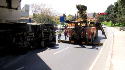 Bakırköy'de 4 kişinin ölümüne neden olan TIR'ın aynı köprüye 2019'da da çarptığı ortaya çıktı