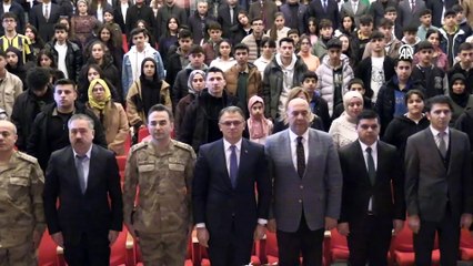 Van'da İstiklal Marşı'nın kabulünün yıl dönümü kapsamında etkinlikler yapıldı