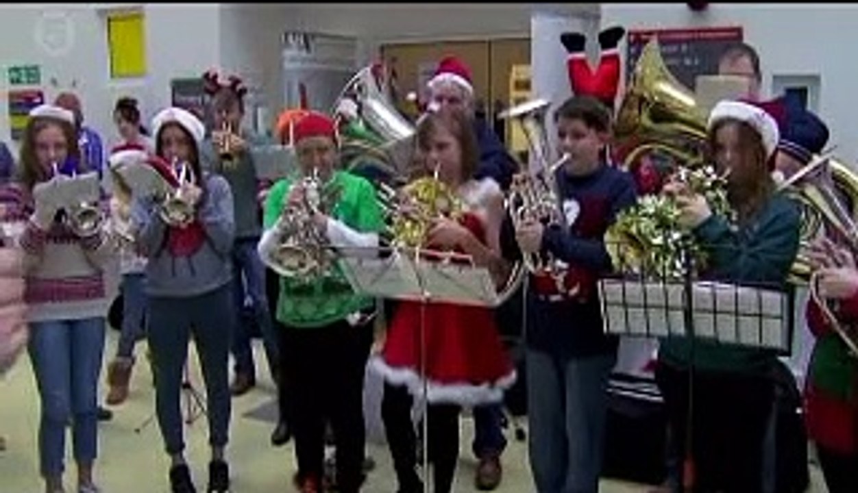 kids hospital at christmas s01e01