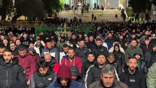 35 ألفًا يؤدون صلاة التراويح في أول أيام رمضان في المسجد الأقصى