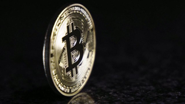 비트코인 가격 치솟자 사상 최대 자금 유입 / YTN