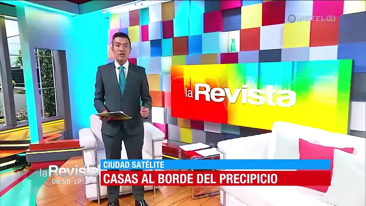 Casas al borde del precipicio en la Ceja sorprenden a los turistas y preocupan a los vecinos