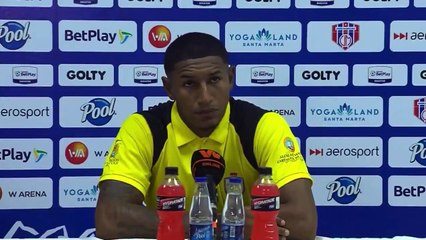 ¡Periodista saca de sus casillas a Alberto Suárez, DT del Real Cartagena!