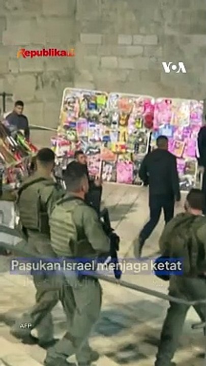 Sholat Tarawih di Masjid Al Aqsa