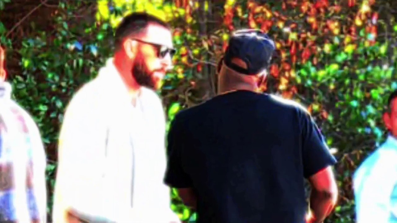 "Travis Kelce Spotted Grabbing Lunch in LA After Oscars After-Party with Taylor Swift"