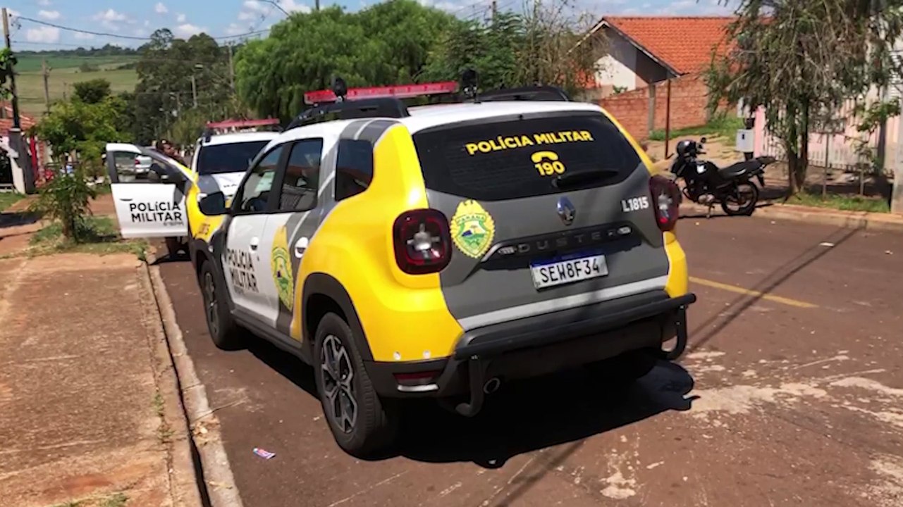 Homem que denunciou crime de maus-tratos também é detido pela PM; vizinho era procurado pela justiça