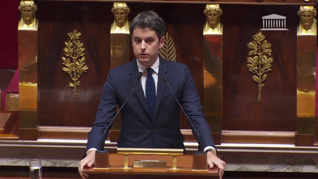 Gabriel Attal en réponse à Marine Le Pen: "Toutes les positions que vous avez tenues sur la Russie, ce sont à chaque fois des appels du 18 juin inversés"