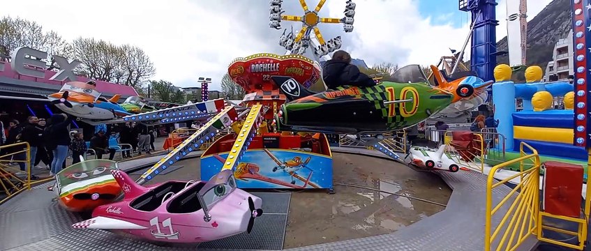 Foire des RAMEAUX Foire de GRENOBLE 2023 #grenoble #manege #france #foire #animation (43)