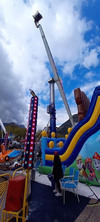 Foire des RAMEAUX   Foire de GRENOBLE 2023   #grenoble  #manege #france  #foire #animation  (39)