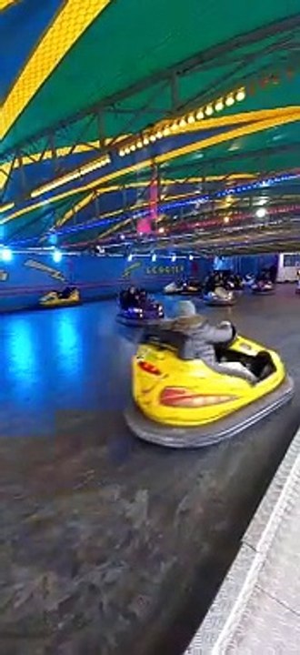 Foire des Rameaux de Grenoble 2023  #france #grenoble #divertissement  #sensations #manège #foire  (1)