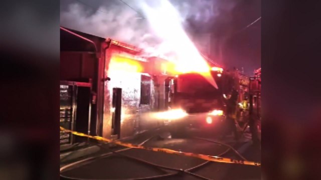 충남 보령 단독 주택서 불...다친 사람 없어 / YTN