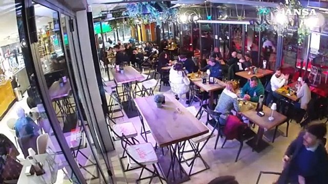 Sparatoria a Frosinone, l'agguato davanti a un bar del centro