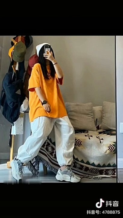 EXTREMELY QUALITY CLOTHING STYLE OF CHINESE YOUTH