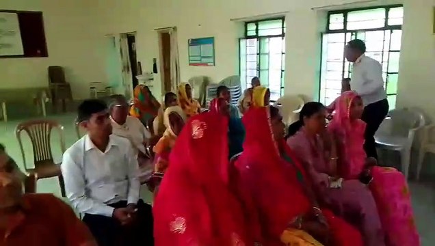 पत्रिका स्पीक आऊट :: बीस साल से नाले की मरम्मत नहीं, सार्वजनिक स्नानघर की दरकार