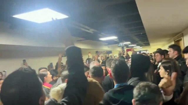 Eros için adalet isteyen hayvanseverler mahkeme salonuna sığmadı