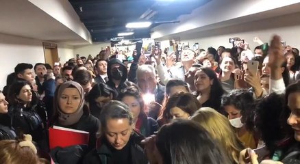 Eros için hayvanseverler adliyeye akın etti