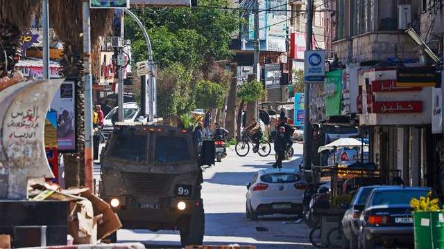 الجزيرة ترصد انسحاب قوات الاحتلال الإسرائيلي من مخيم جنين