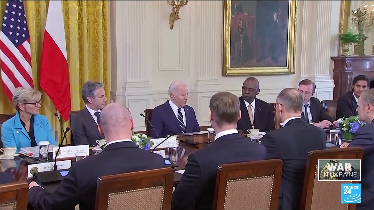 Polish political rivals call for US to send more aid to Ukraine in White House visit