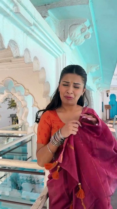 अवनीत कौर ने प्यार में खाया धोखा! Video में फूट-फूटकर रोई एक्ट्रेस